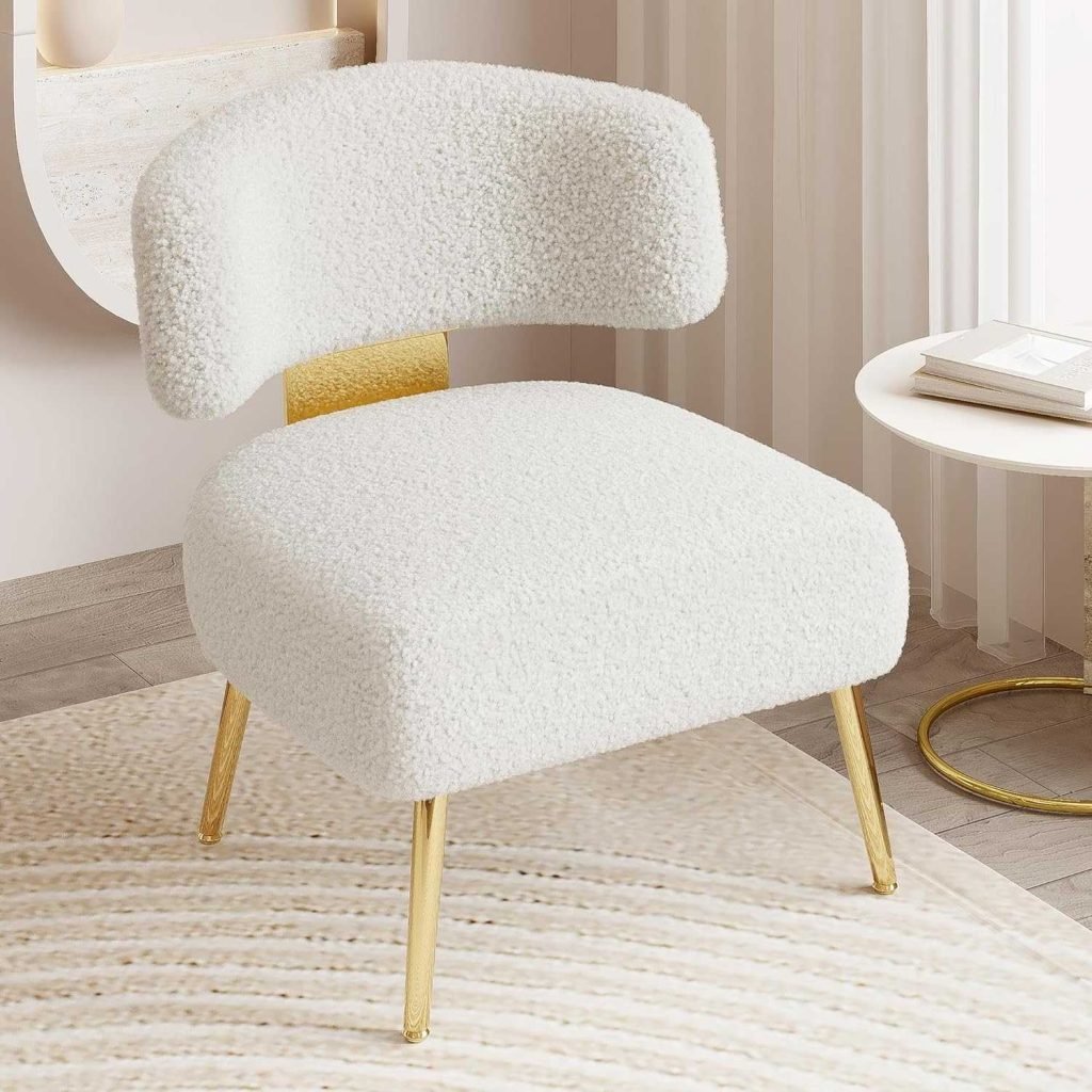 The SEYNAR Sherpa Boucle Accent Chair