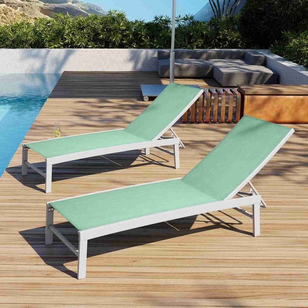 VredHom Outdoor Chaise Lounge Set